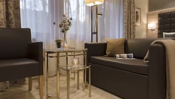 Ropa de cama de alta calidad, colchones con pillow-top y minibar