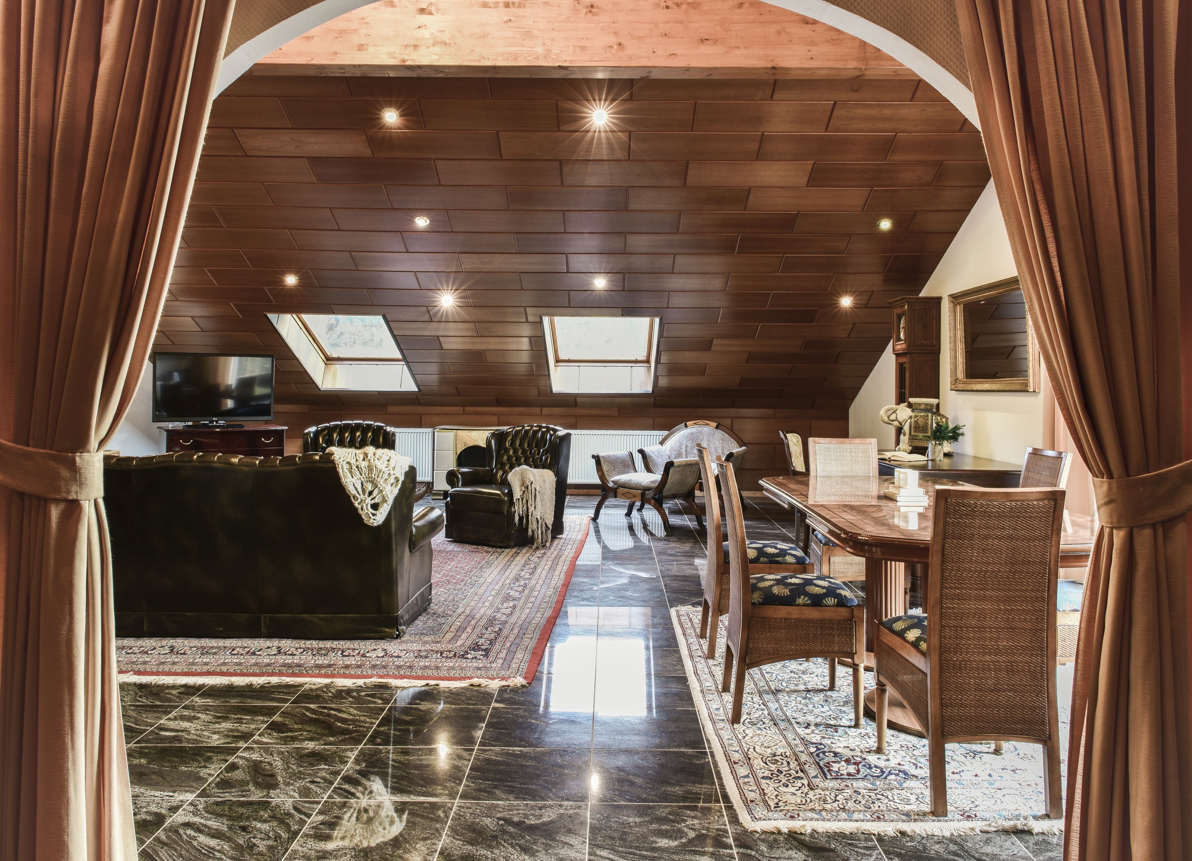 suite | living area | 32-inch smart tv with digital channels, tv, first-run films