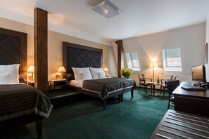 In-room safe, desk, blackout drapes, free WiFi - William Sivek Hotels (Prague)