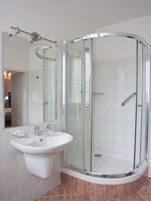 Hair dryer, towels - EA Hotel Esplanade (Karlovy Vary)