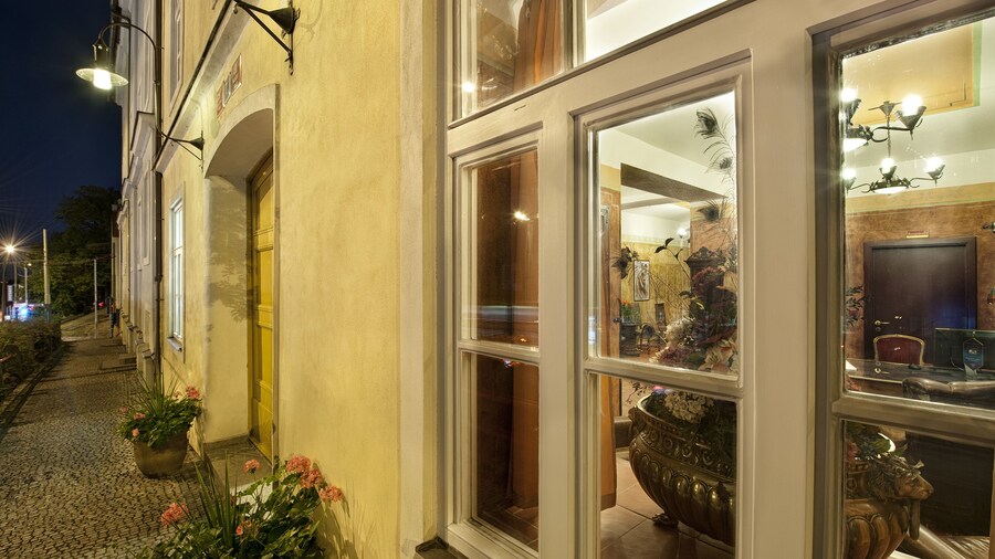 EA Hotel Jelení dvůr Prague Castle