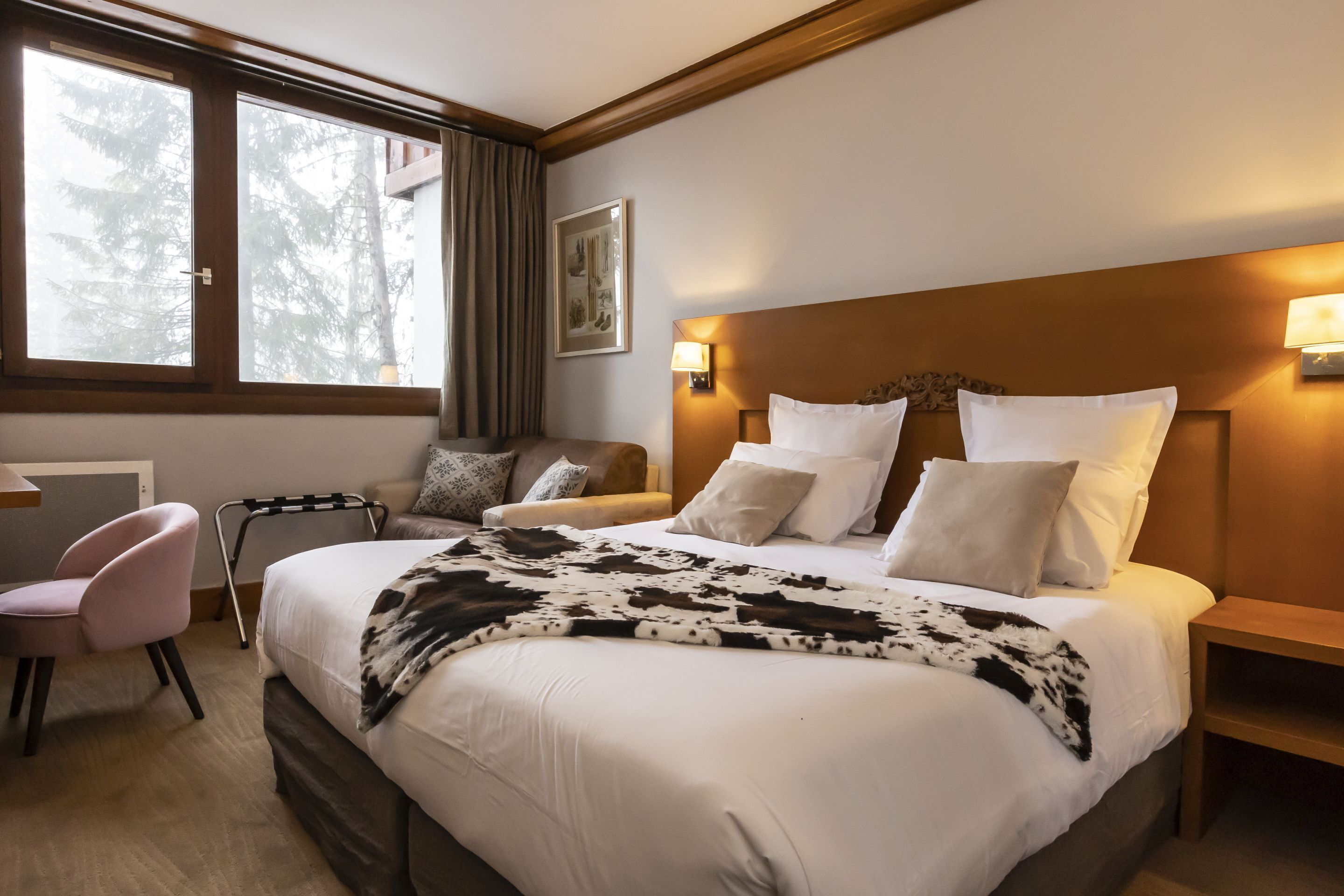 Double Room | In-room safe, blackout drapes, free cribs/infant beds, free WiFi