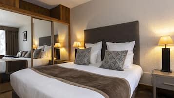 Superior dubbelrum | VÀrdeförvaringsskÄp pÄ rummet och mörklÀggningsgardiner