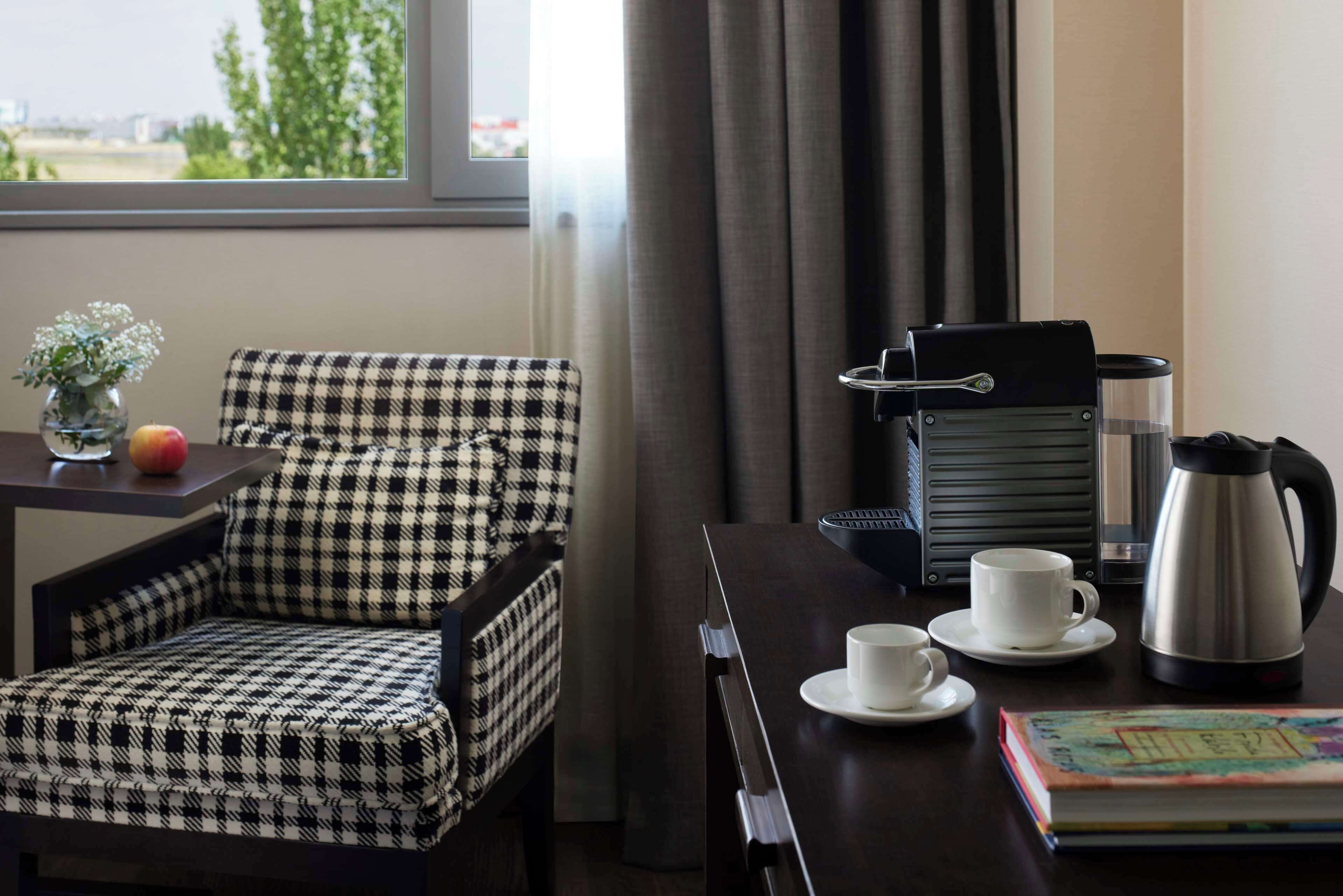 superior room | minibar, in-room safe, desk, blackout curtains