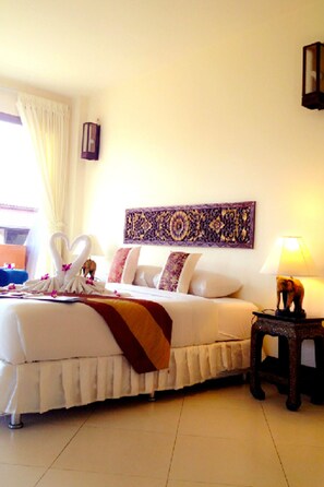 Deluxe Room - Seascape Beach Resort (Koh Samui)