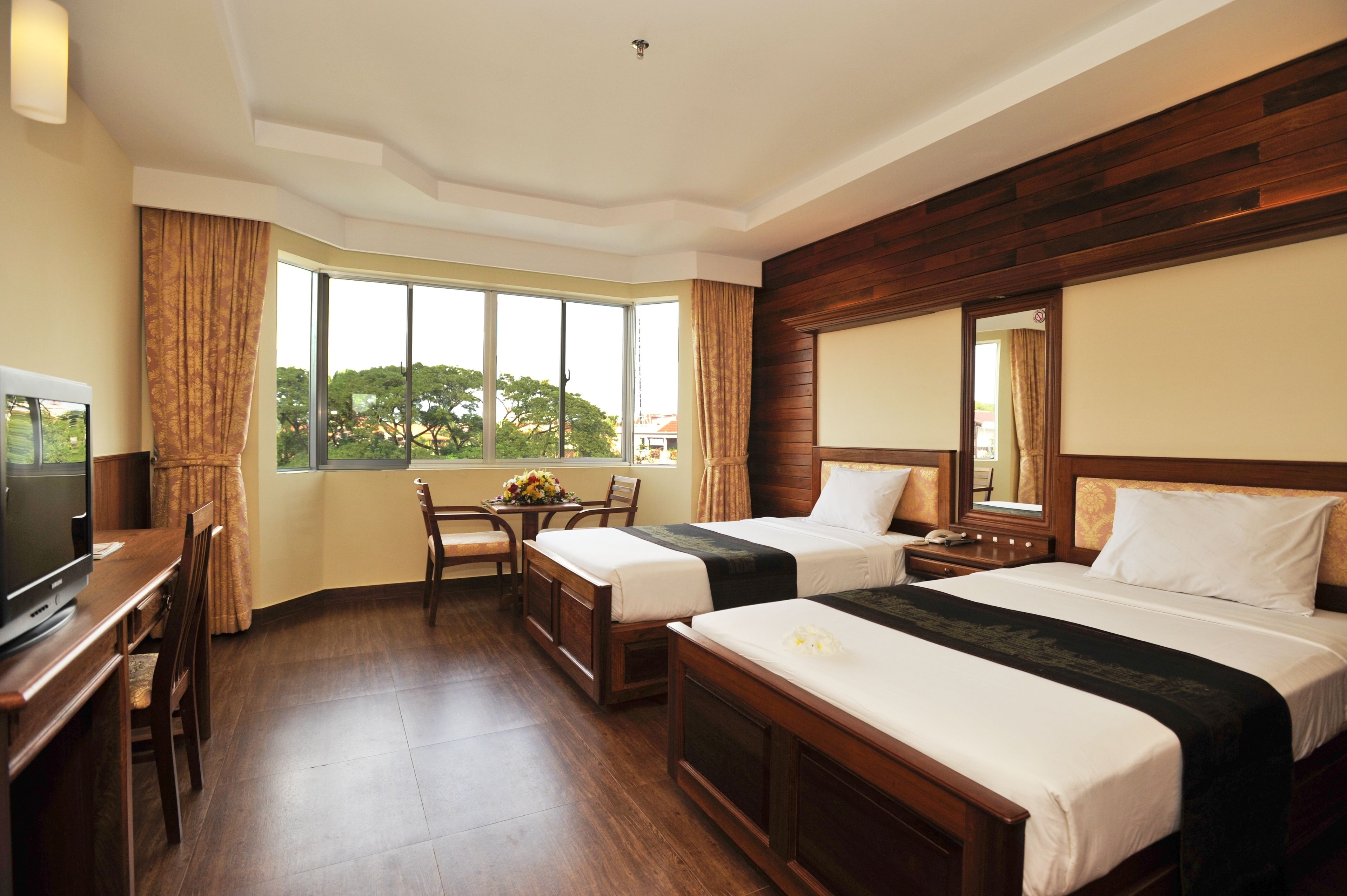 deluxe twin room, 2 single beds | premium bedding, pillow-top beds, minibar, in-room safe