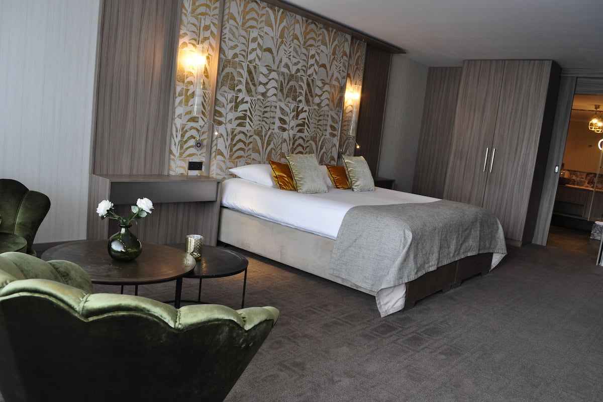 Comfort Room (Plus) | Minibar, in-room safe, desk, soundproofing