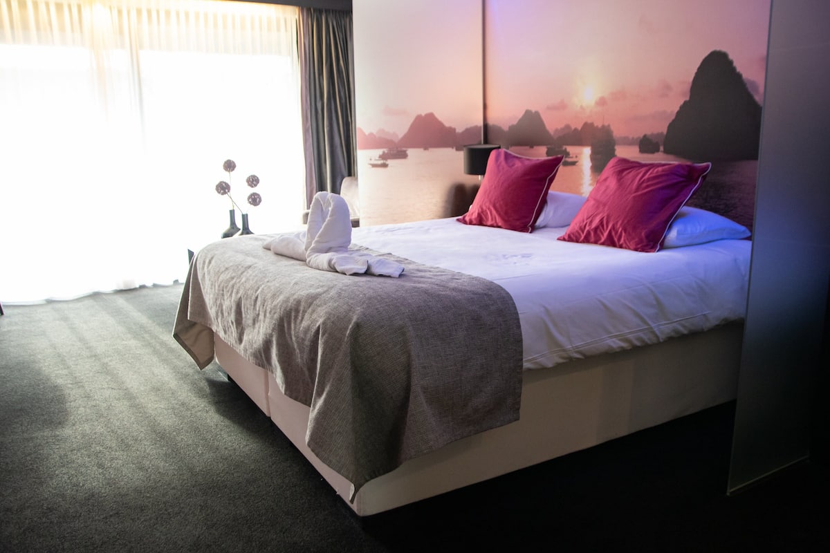 Suite (21) | Minibar, in-room safe, desk, soundproofing