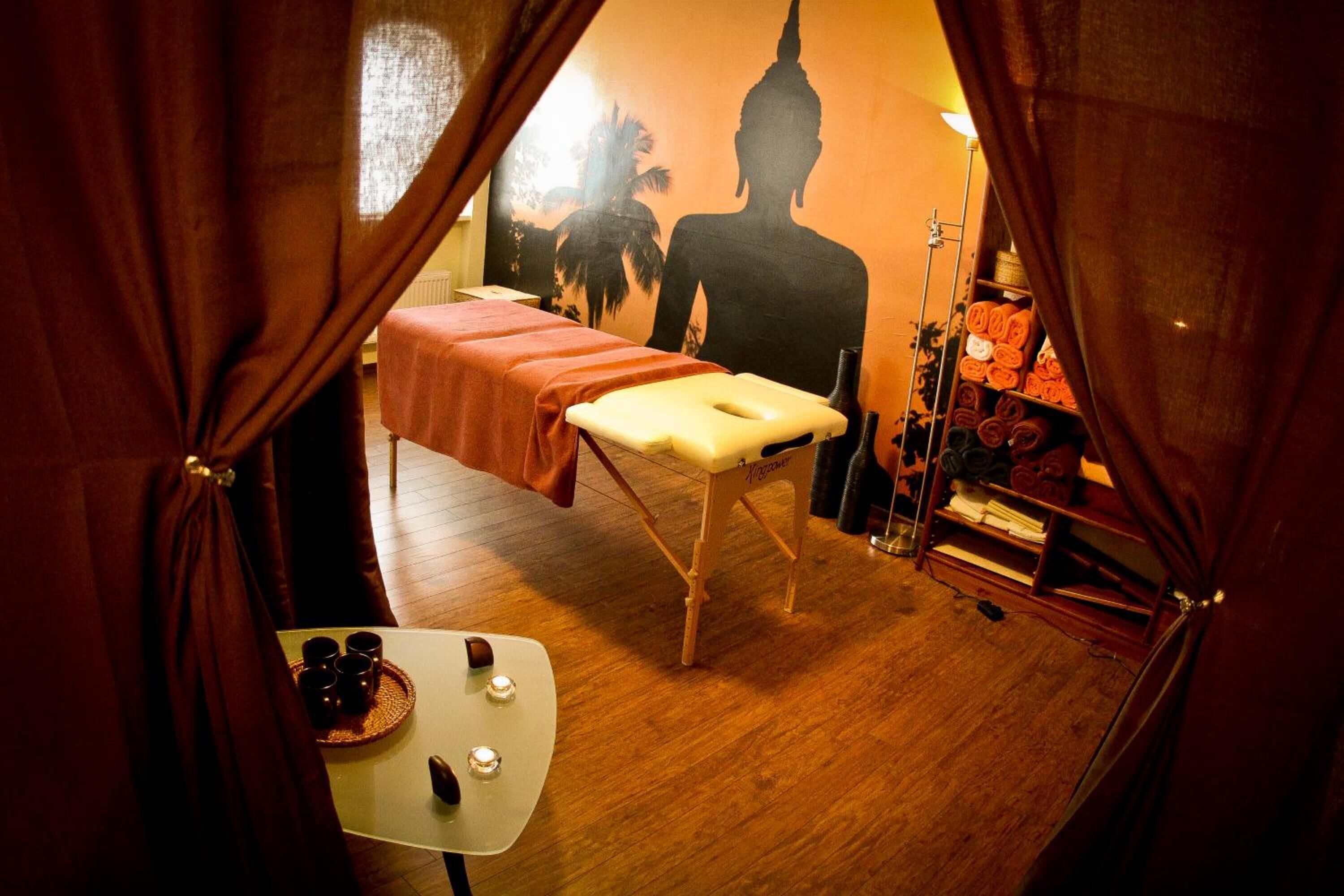 body treatments, body scrubs, facials, ayurvedic treatments, massages