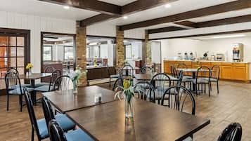 Colazione a buffet inclusa, servita tutte le mattine