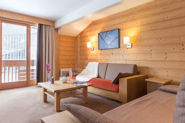 Appartement 10 personnes - 2 chambres - 2 coins nuit - Duplex - Balcon | In-room safe, soundproofing, iron/ironing board, free cots/infant beds - Résidence Pierre & Vacances Premium Les Chalets du Forum (Courchevel)