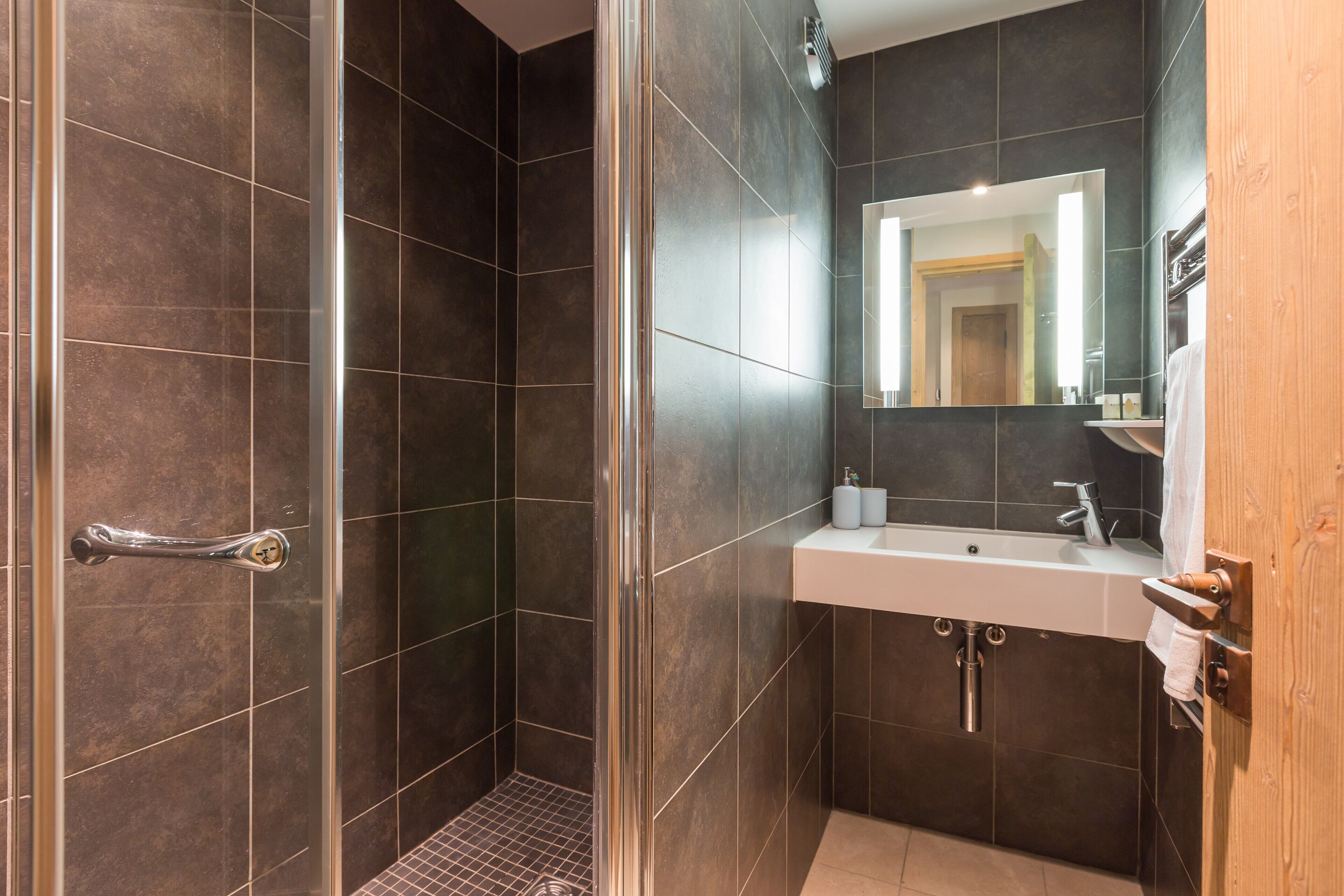 Appartement 10 personnes - 2 chambres - 2 coins nuit - Duplex - Balcon | Bathroom | Eco-friendly toiletries, hair dryer, bathrobes, towels