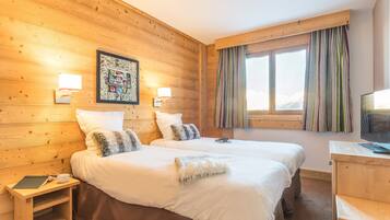 Caja de seguridad en la habitación y sistema de insonorización