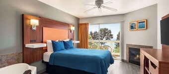 Travelodge by Wyndham Depoe Bay