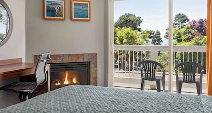 Travelodge by Wyndham Depoe Bay