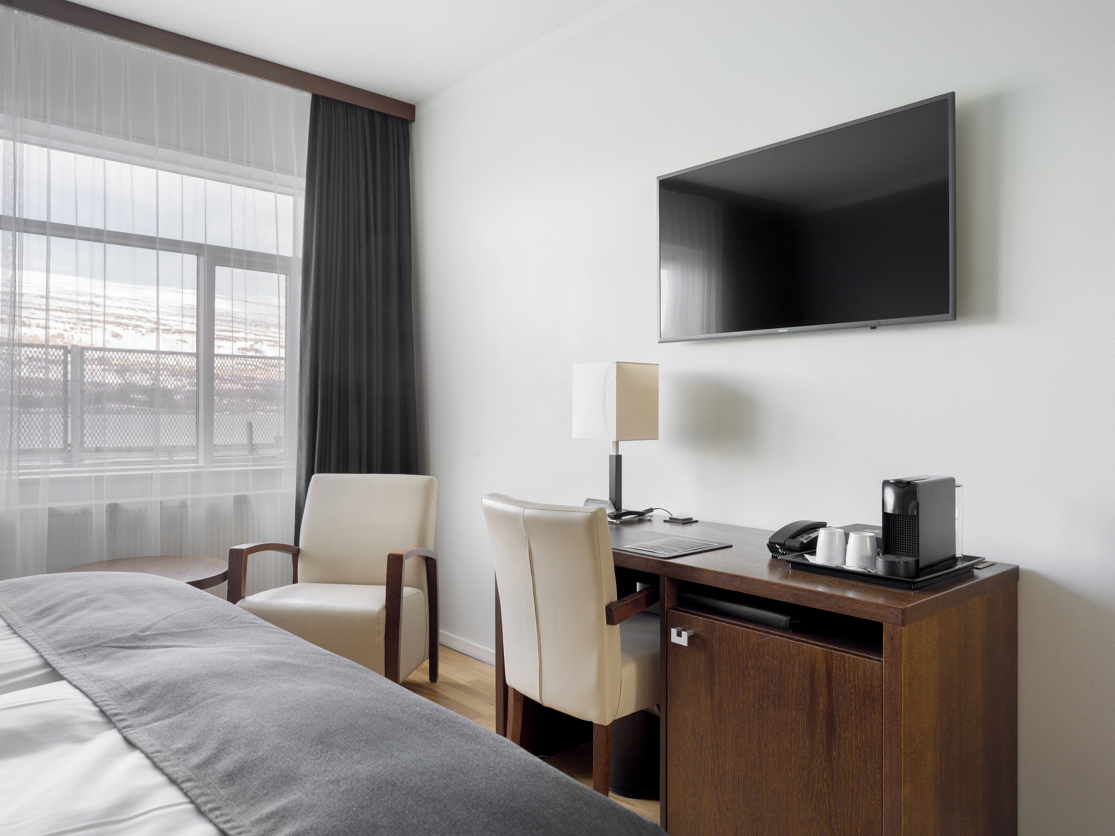 Standard Double Plus | Hypo-allergenic bedding, down comforters, in-room safe, desk