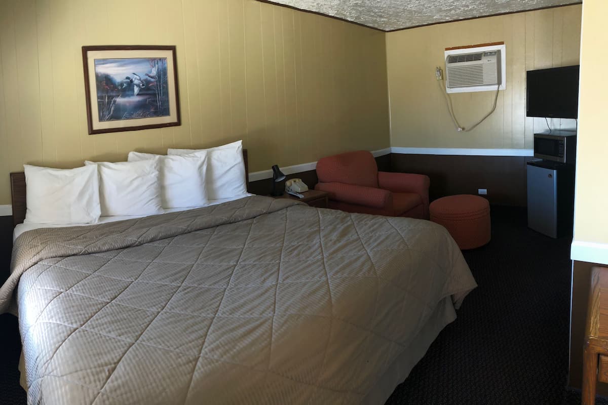 Blackout drapes, iron/ironing board, free WiFi, bed sheets