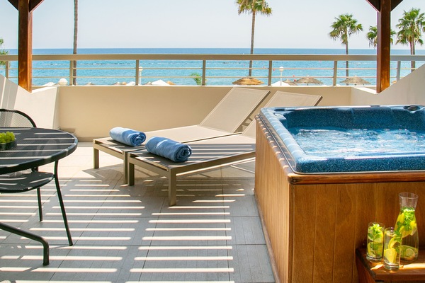 Deluxe Terrace Suite Sea View with Outdoor Whirlpool | Beach/ocean view