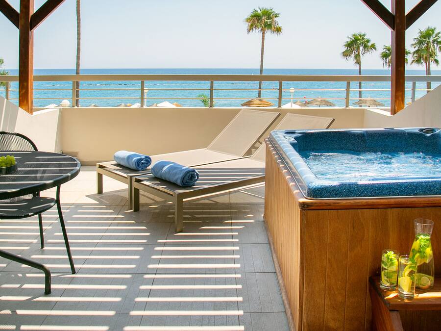 Deluxe Terrace Suite Sea View with Outdoor Whirlpool | Beach/ocean view