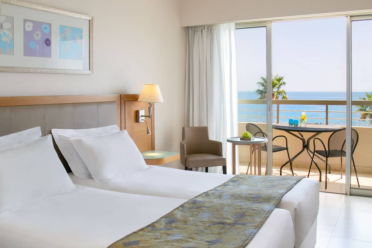 In-room safe, desk, free WiFi, bed sheets