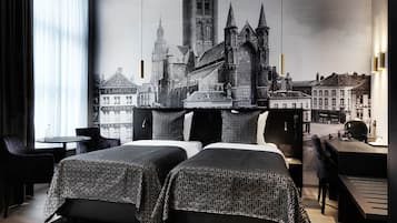 Literie hypoallergénique, minibar, coffres-forts dans les chambres