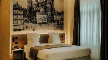 Luxury Double Room | Hypo-allergenic bedding, minibar, in-room safe, individually decorated