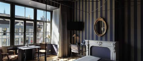 1 habitación, ropa de cama hipoalergénica y minibar