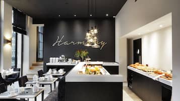 Daily buffet breakfast (EUR 25 per person)