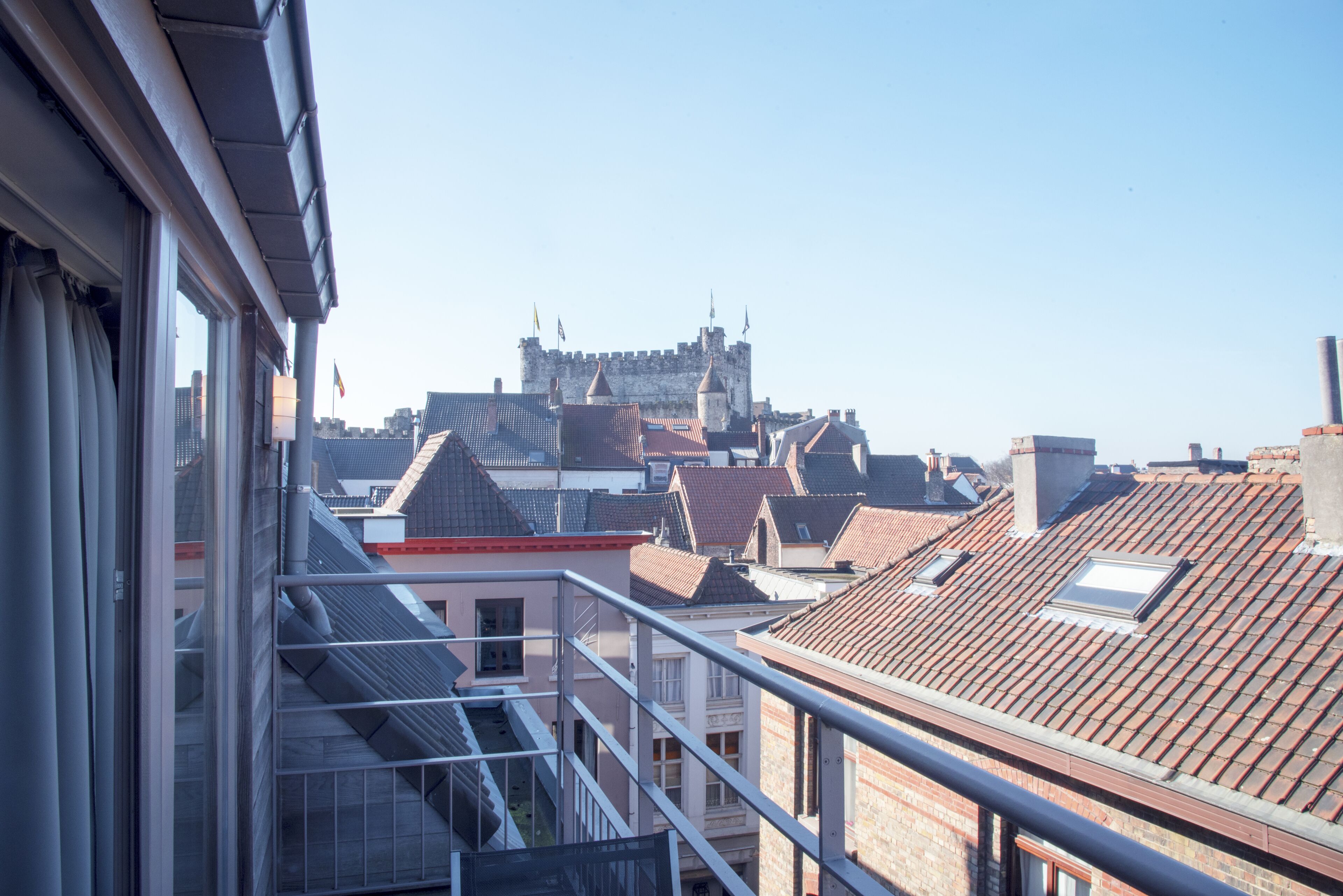 exceptional double with balcony | city view