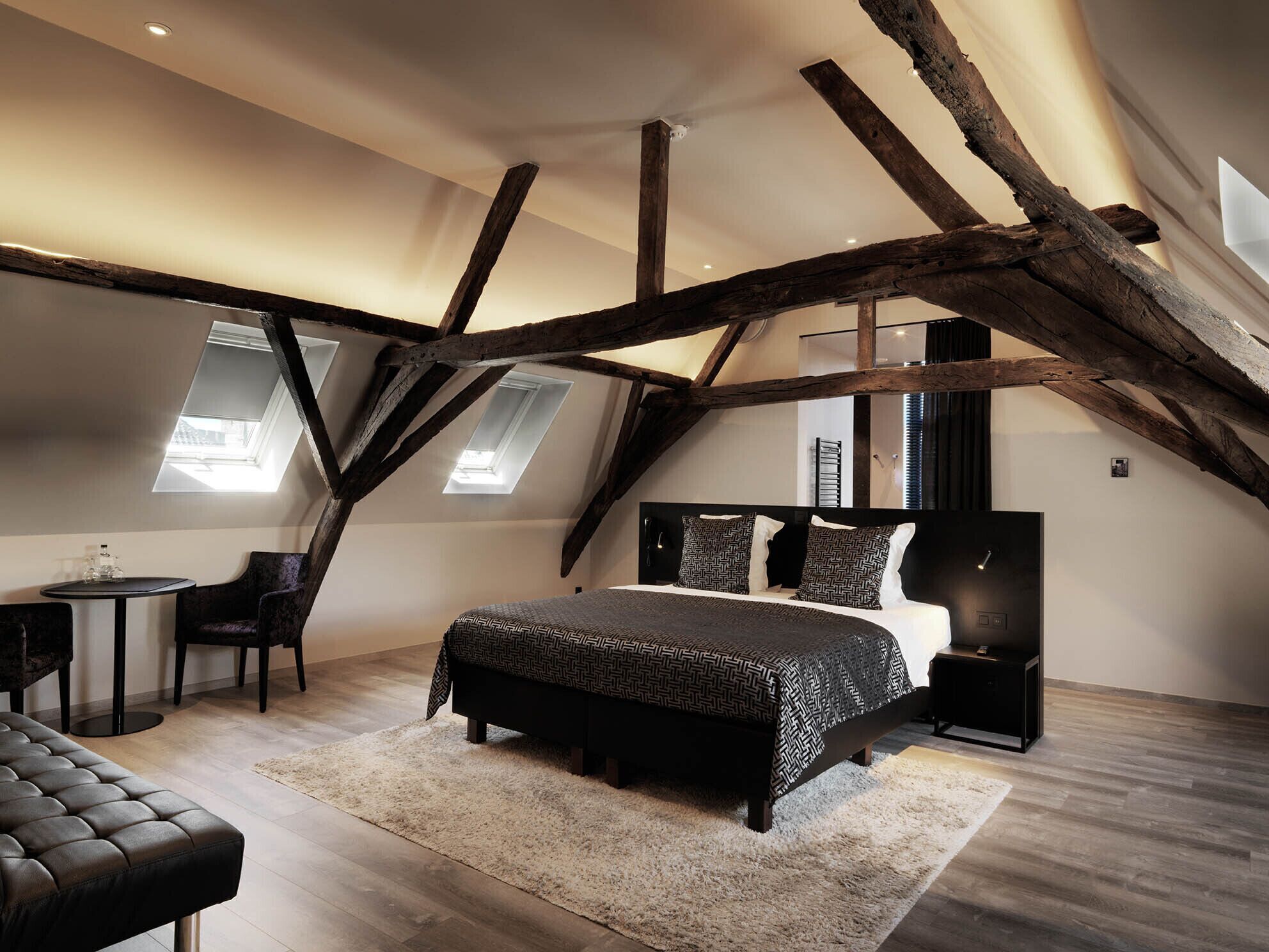 Ropa de cama hipoalergénica y minibar 