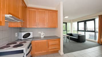 Fridge, microwave
