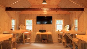 Business centre - The Elms Waterfront Cottages (Lake Luzerne)