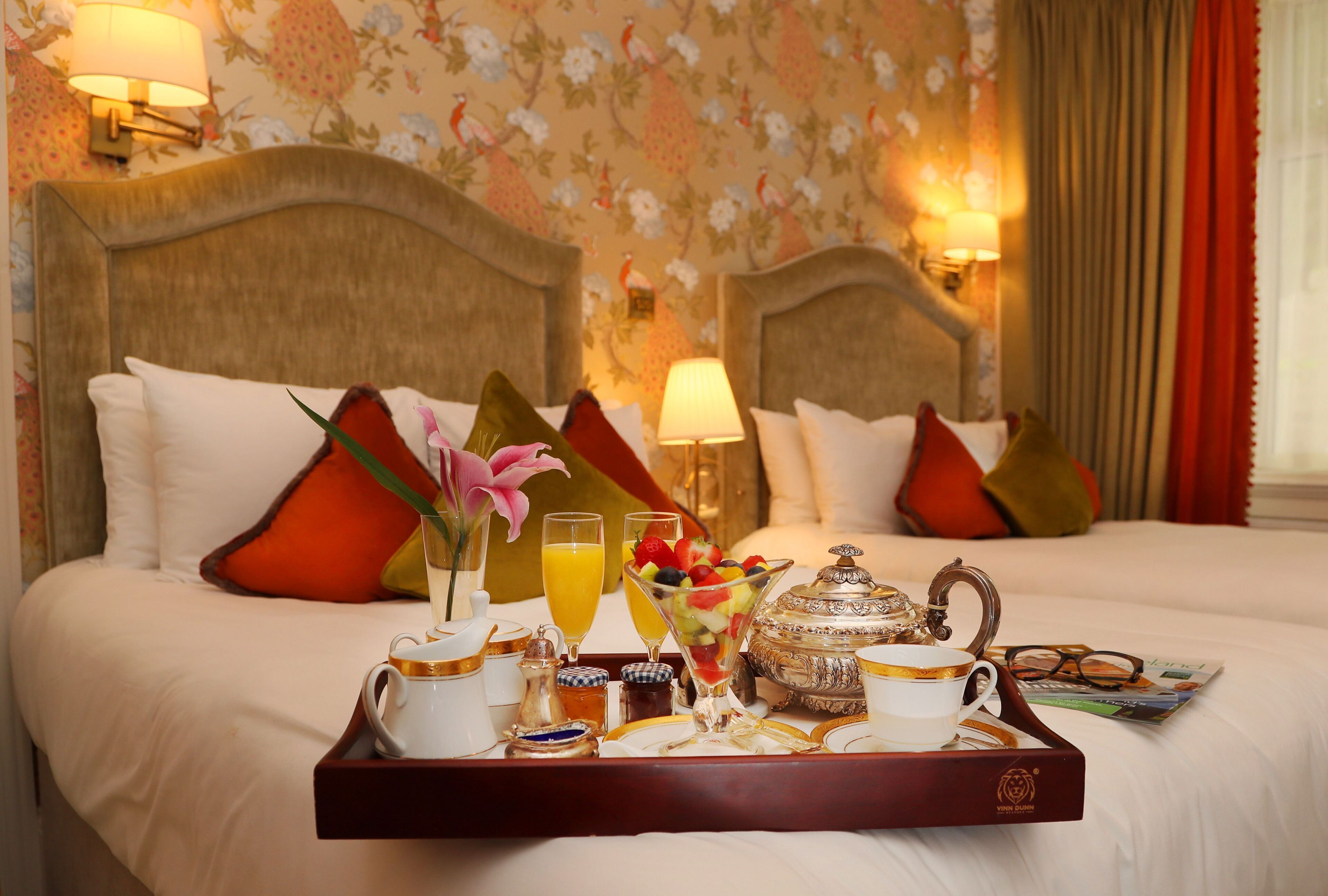 family room | 1 bedroom, individually decorated, iron/ironing board, free wifi