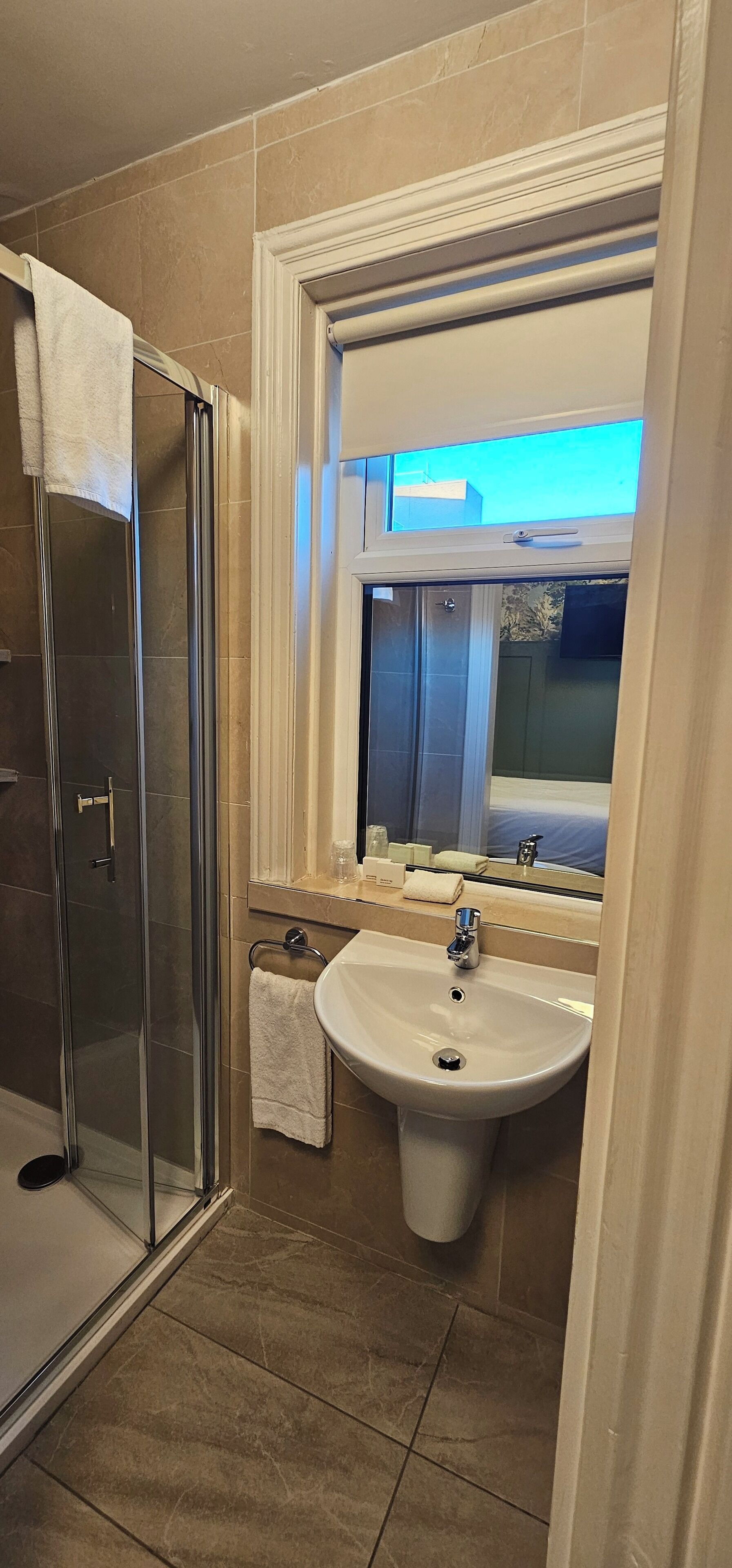 economy single room, 1 single bed | 1 bedroom, individually decorated, iron/ironing board, free wifi