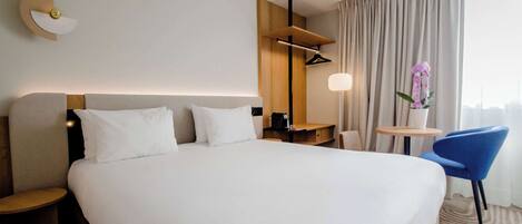 In-room safe, desk, soundproofing, iron/ironing board (on request)