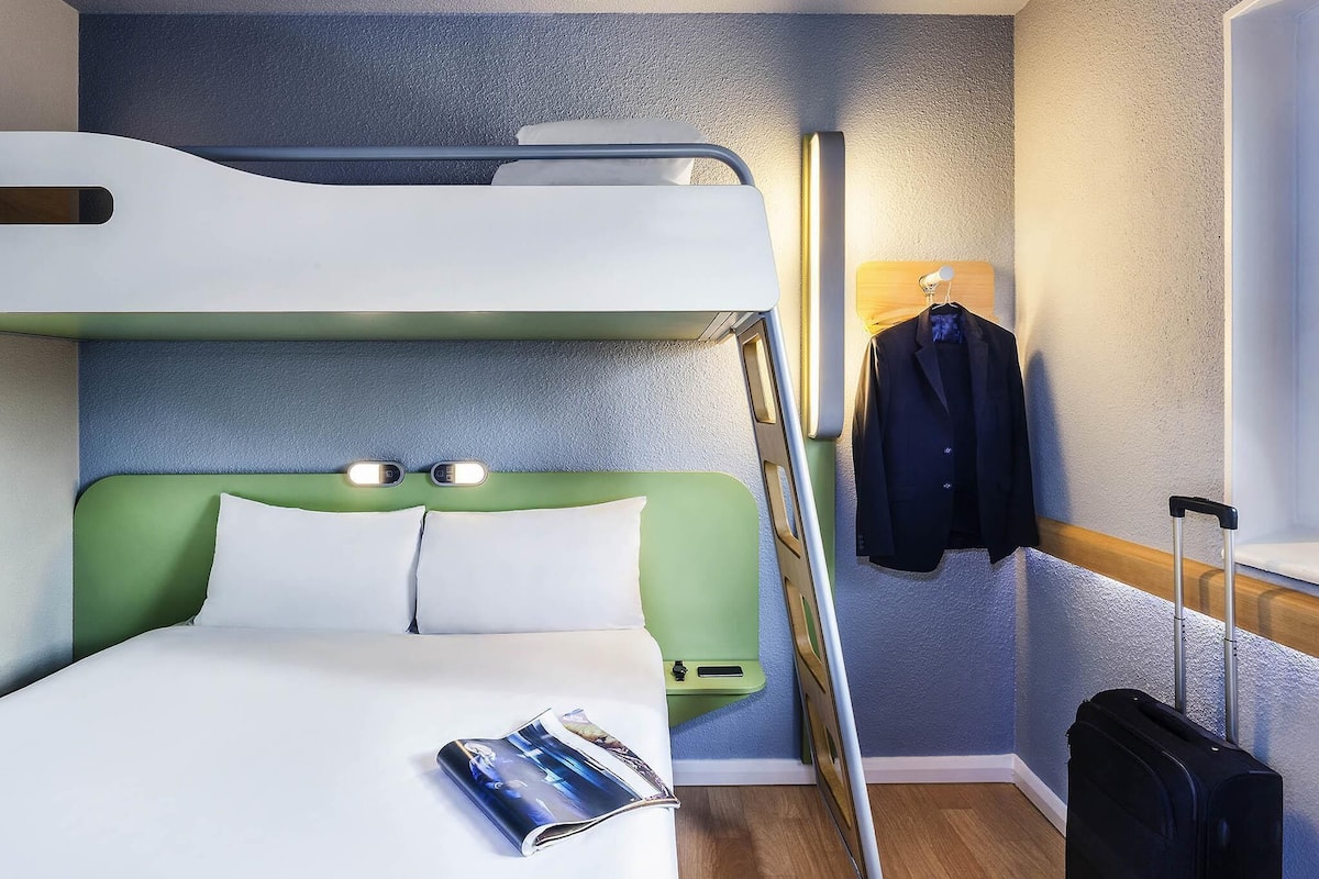 Triple Room, Multiple Beds | Select Comfort beds, desk, soundproofing, iron/ironing board