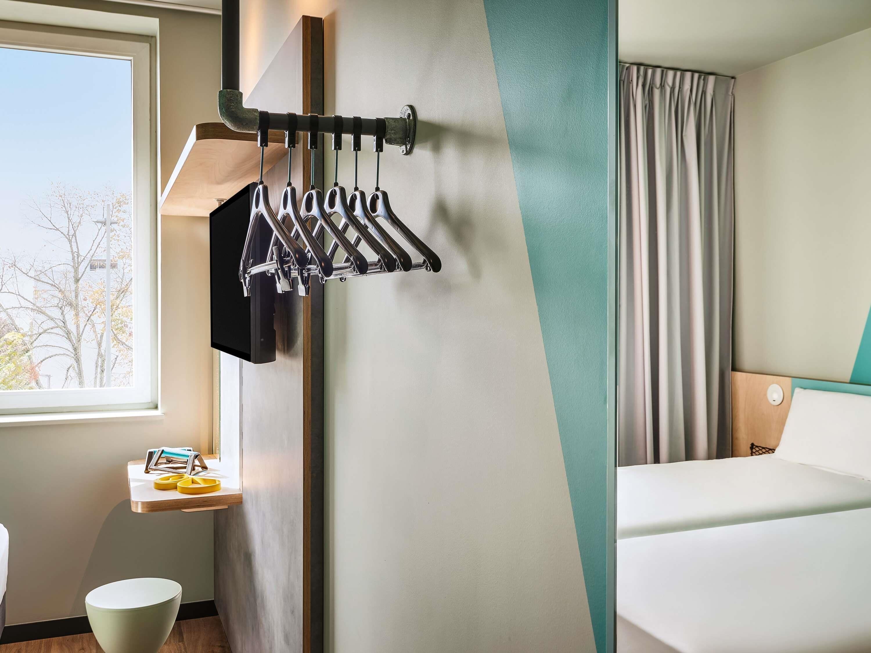 Habitación familiar, 2 camas dobles | Colchones Select Comfort, escritorio, sistema de insonorización