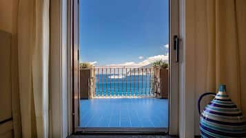 Deluxe-Suite, Terrasse, Meerblick | Terrasse/Patio