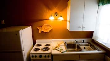 Kamar Standar, 2 Tempat Tidur Double, tepi laut | Dapur kecil pribadi | Microwave dan mesin pembuat kopi/teh