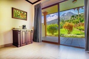 Safe på rommet, wi-fi (inkludert) og sengetøy