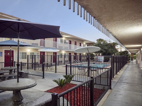 Dream Inn