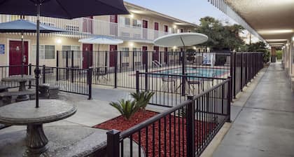 Dream Inn