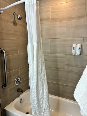 Room, 1 King Bed, Non Smoking (Larger Unit) | Bathroom | Combined shower/tub, hair dryer, towels - Comfort Inn & Suites Sterling (Sterling)