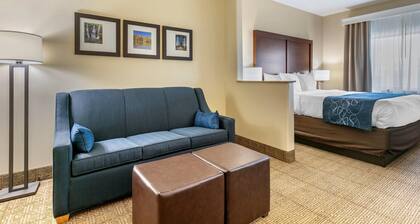 Comfort Suites Batesville