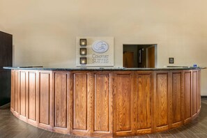 Lobby - Comfort Suites Batesville (Batesville)