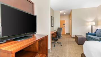 Wi-Fi gratuito, lenzuola, orologio con sveglia