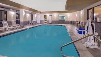Indendørs pool