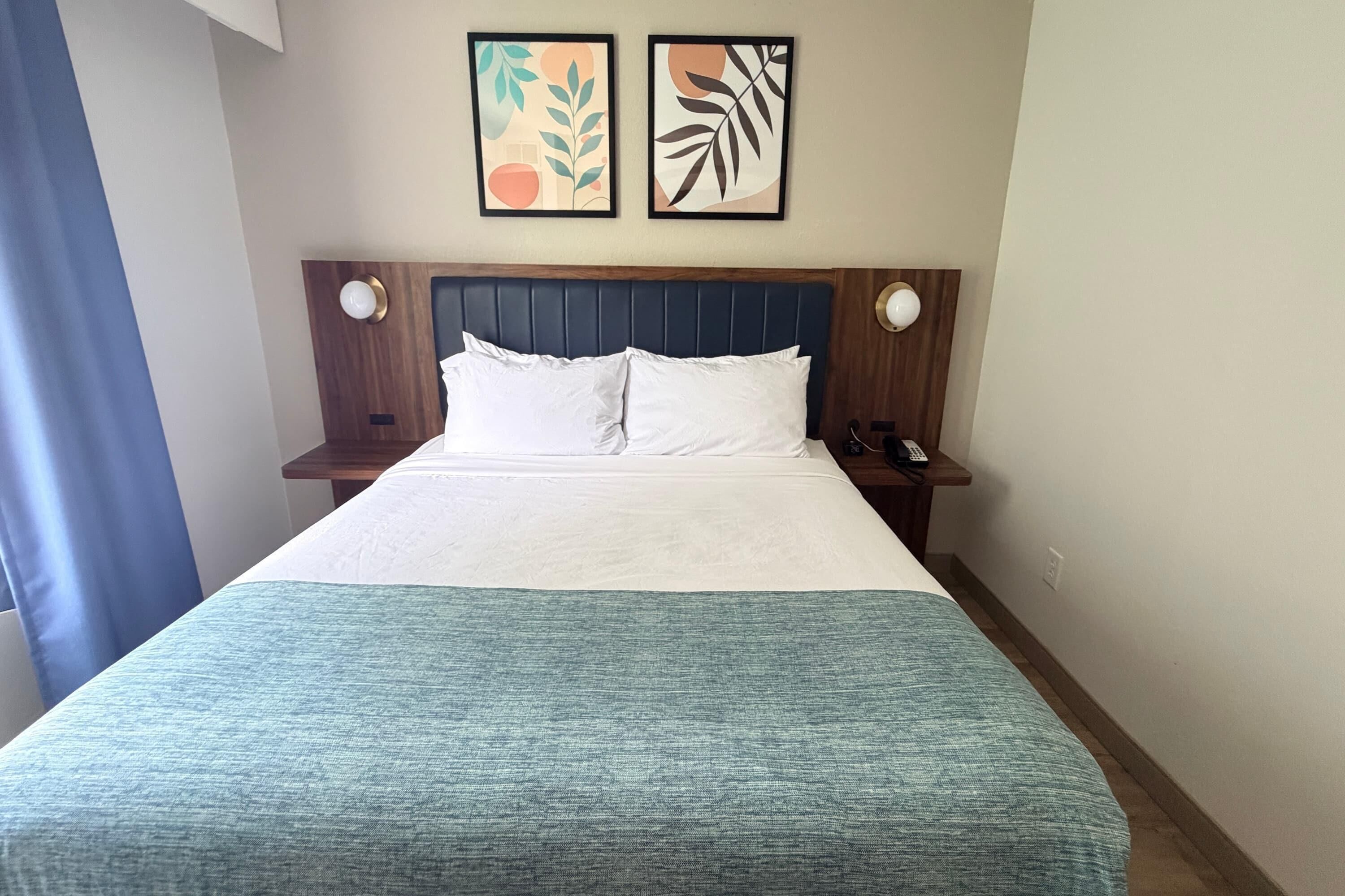 Suite, 1 Bedroom, Non Smoking (1 King Bed) | In-room safe, desk, iron/ironing board, WiFi
