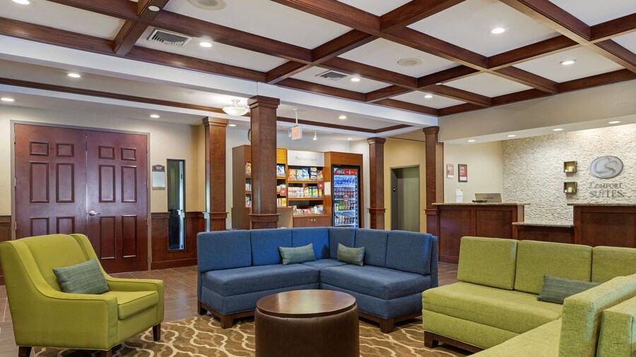 Comfort Suites Grand Rapids North