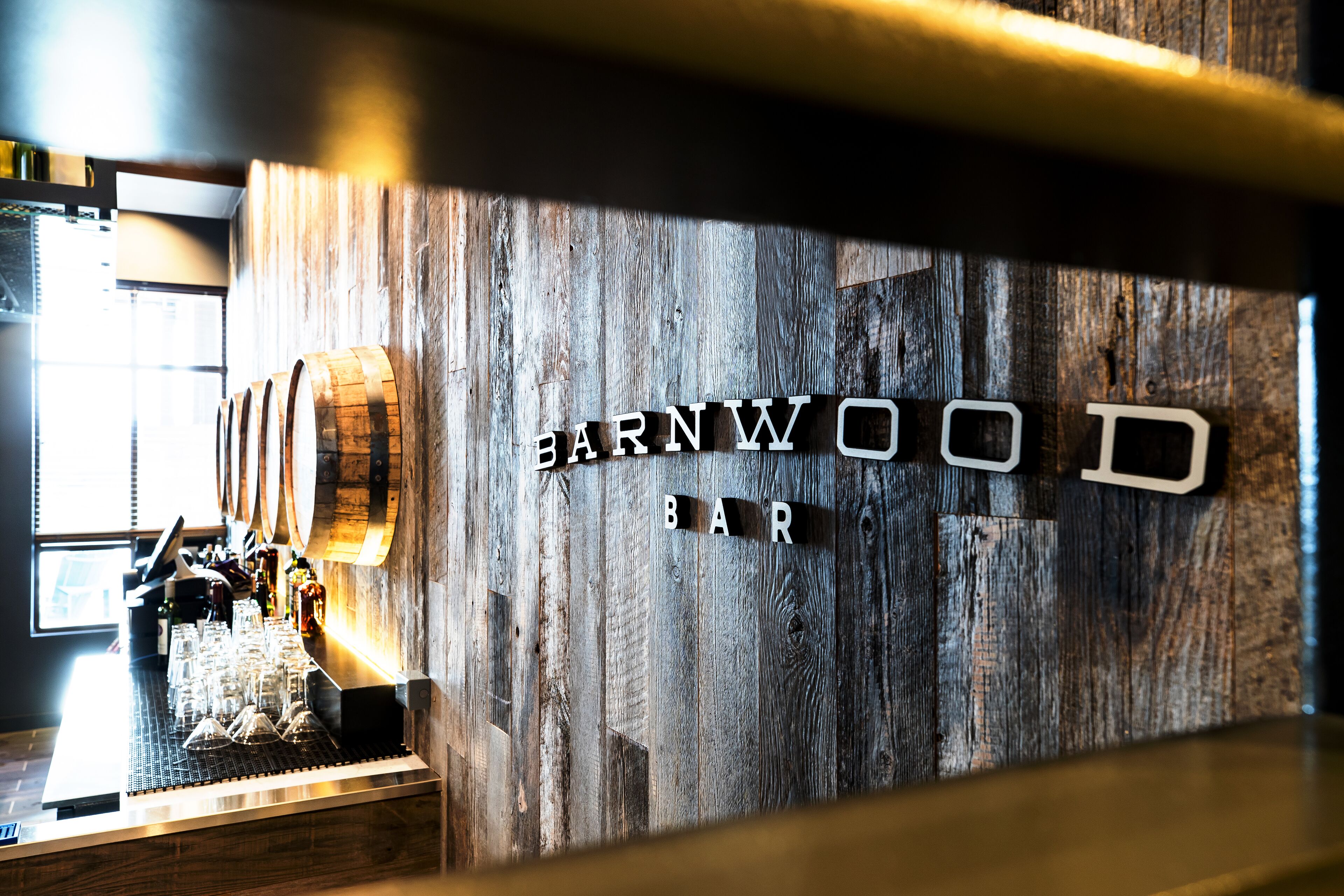 4 restaurants, breakfast, lunch, dinner served; pizza